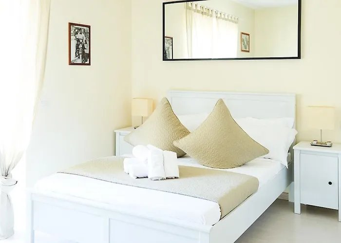 Bed and Breakfast Drive In