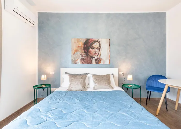 Drive In Bed and Breakfast