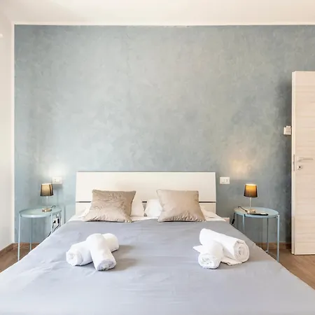Drive In Bed and breakfast 4*