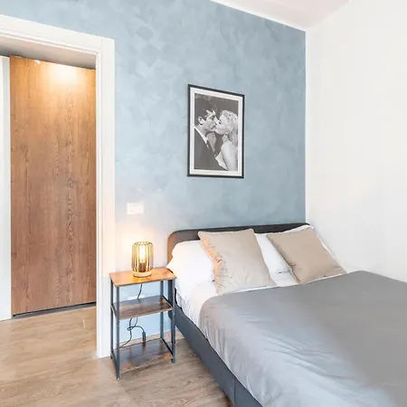 Drive In Bed and breakfast Roma